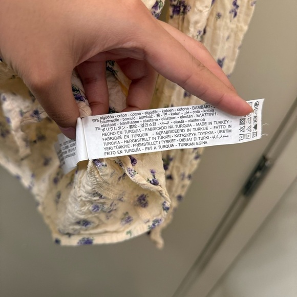 ZARA Ruffle Blouse ditsy Floral Print size medium cottage core modest bohemian - Picture 8 of 11